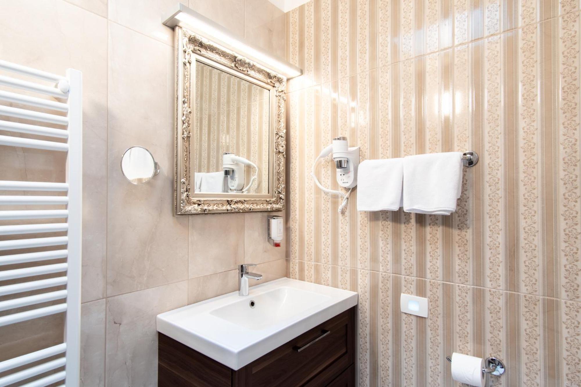 Boutique Hotel Grahor Sežana Cameră foto